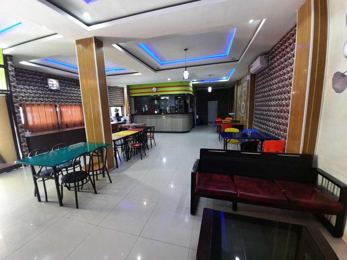 Oyo 3373 Favour Hotel Pagaralam Exterior photo